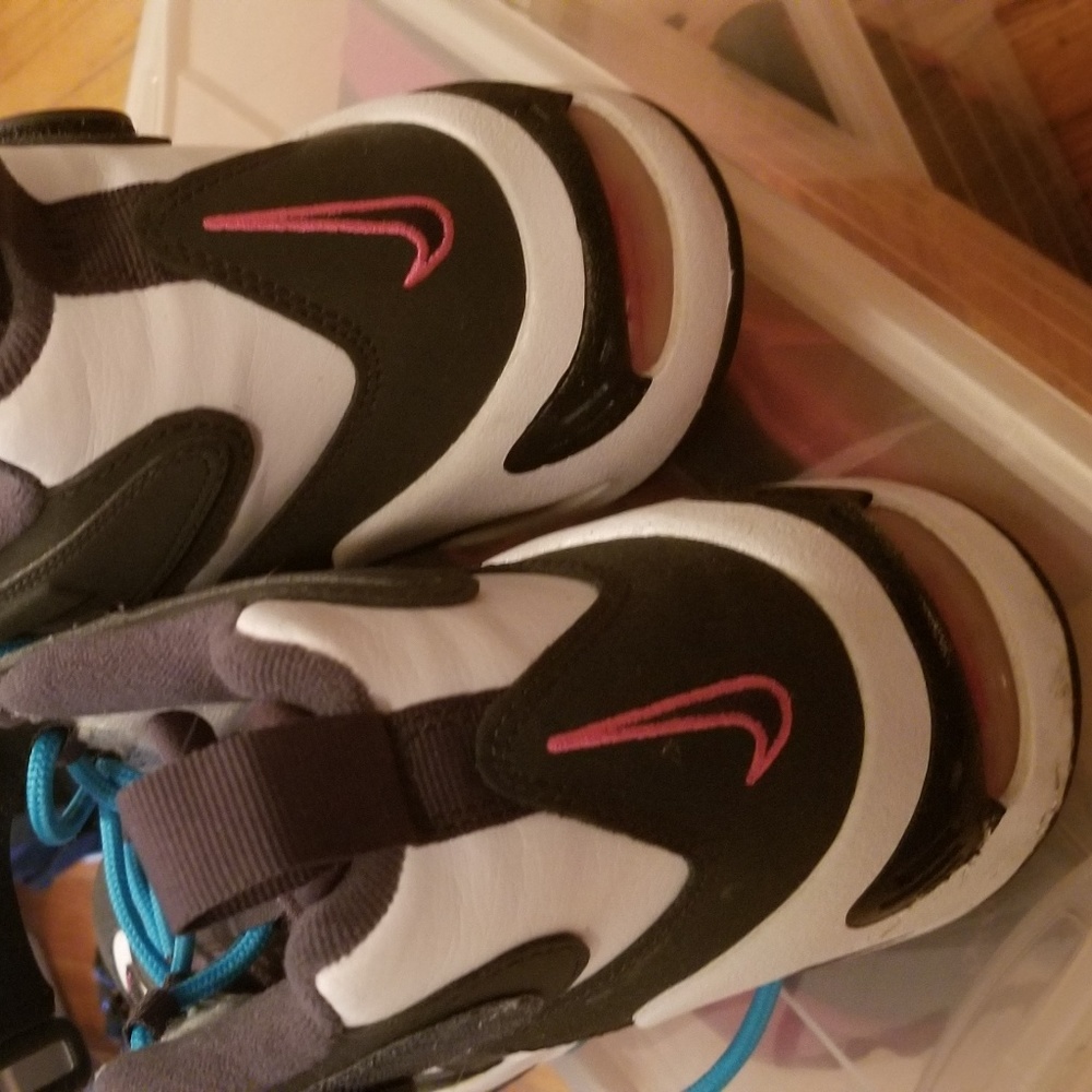 Nike